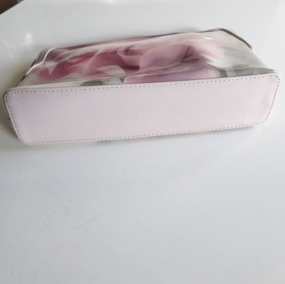 Iconic Ted Baker Floral toiletry bag - Picture 4 of 6